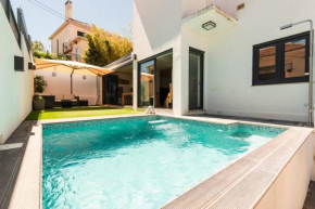 Luxury Villa with pool in Lisbon